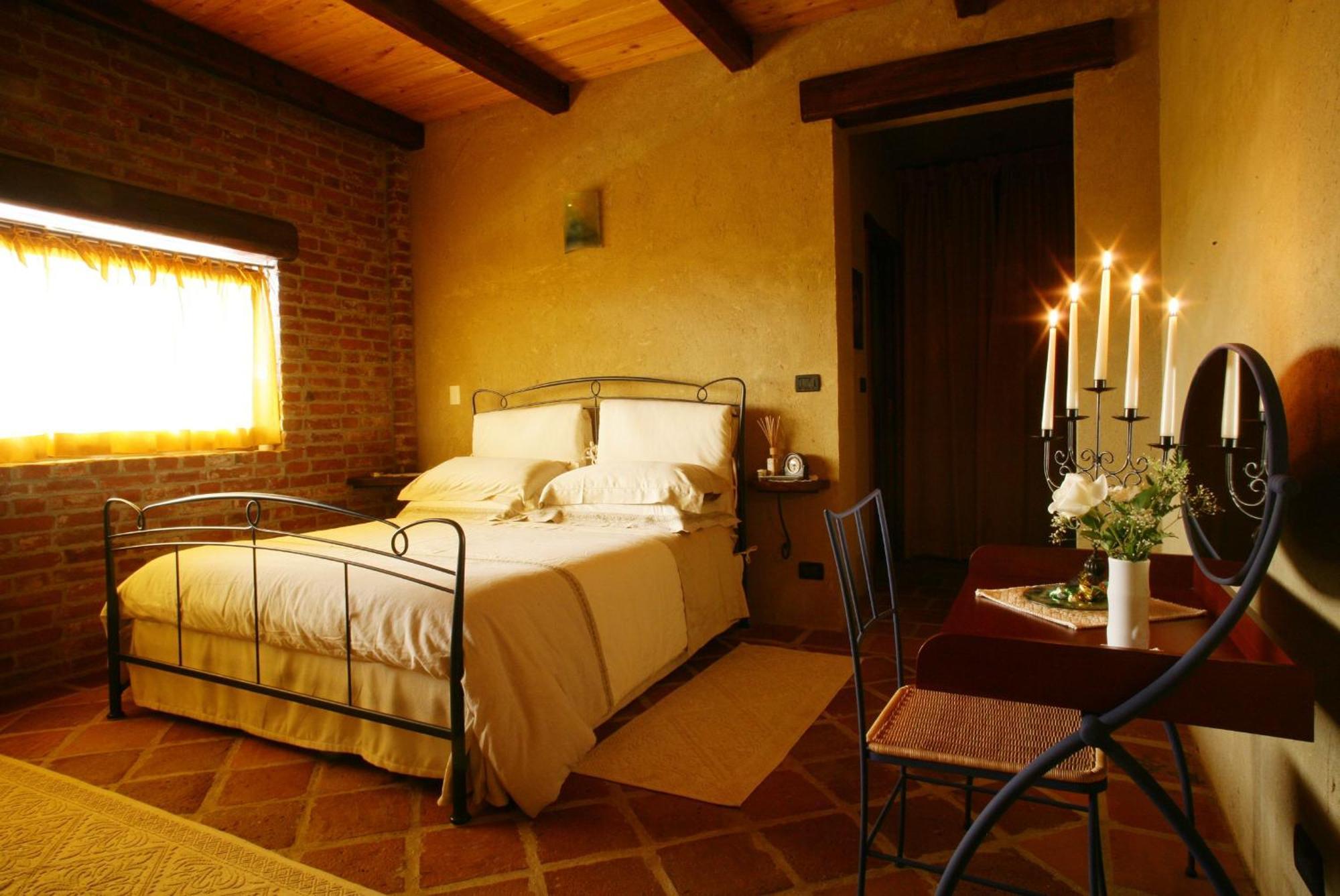 Le Soleil Villa Vigone Стая снимка